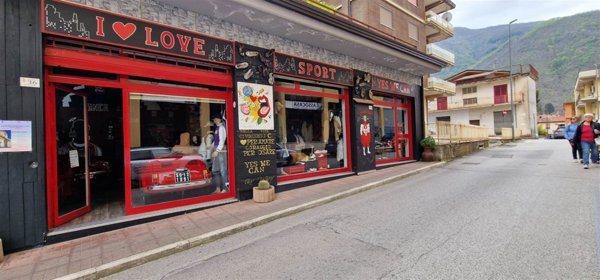negozio in vendita a Solofra