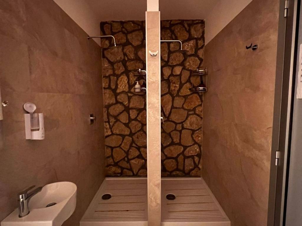 intera palazzina in vendita a Solofra