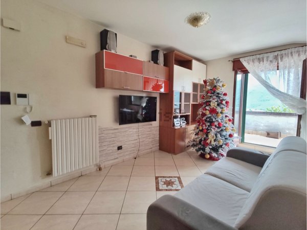 appartamento in vendita a Solofra in zona Sant'Andrea Apostolo