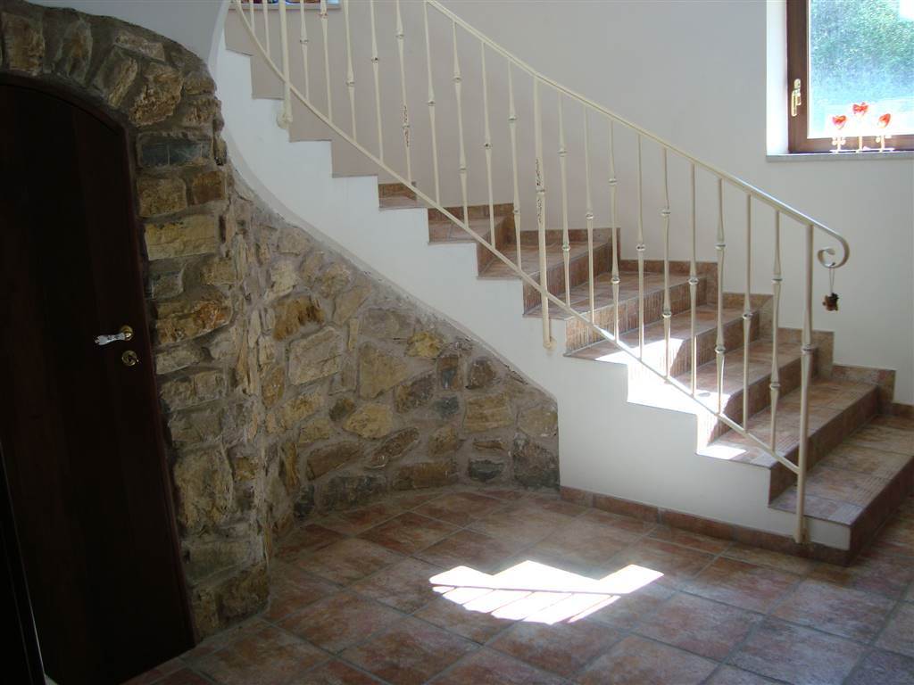 casa indipendente in vendita a Solofra