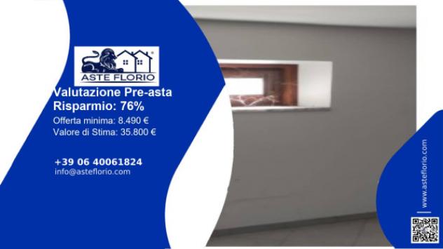 locale commerciale in vendita a Solofra