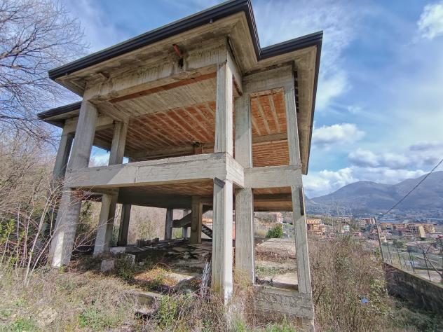 casa indipendente in vendita a Solofra