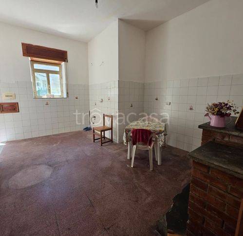 casa indipendente in vendita a Solofra