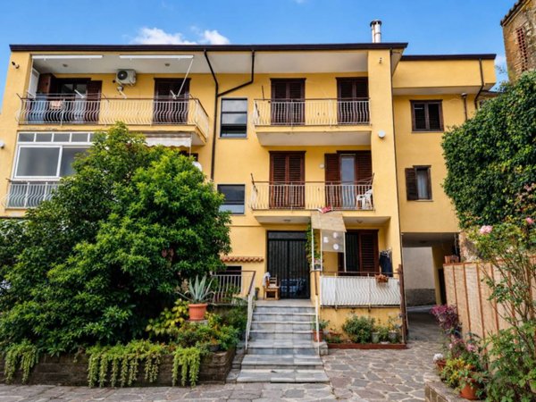 appartamento in vendita a Solofra