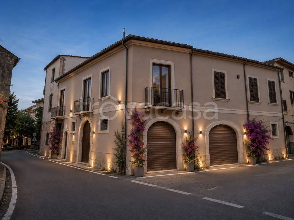 casa indipendente in vendita a Solofra