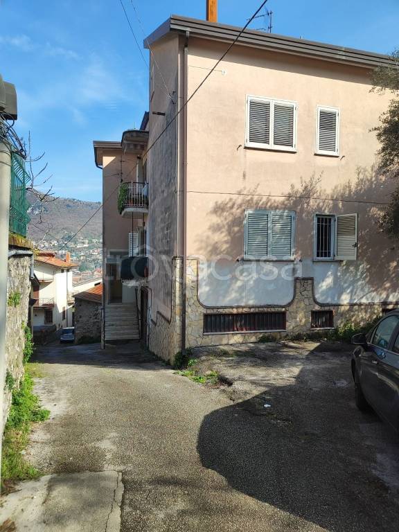 appartamento in vendita a Solofra in zona Sant'Andrea Apostolo