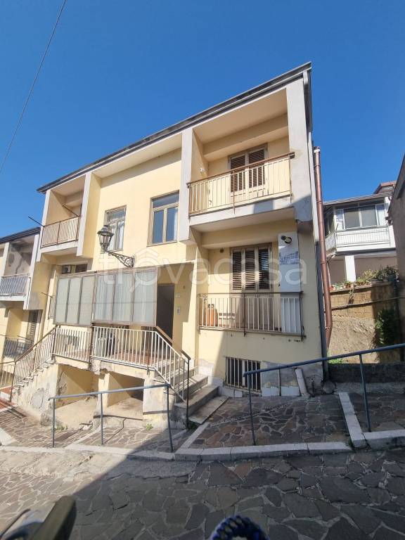 appartamento in vendita a Solofra in zona Sant'Andrea Apostolo