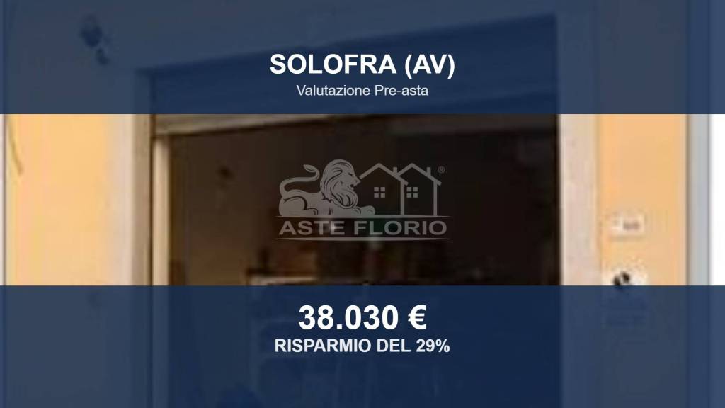 locale commerciale in vendita a Solofra