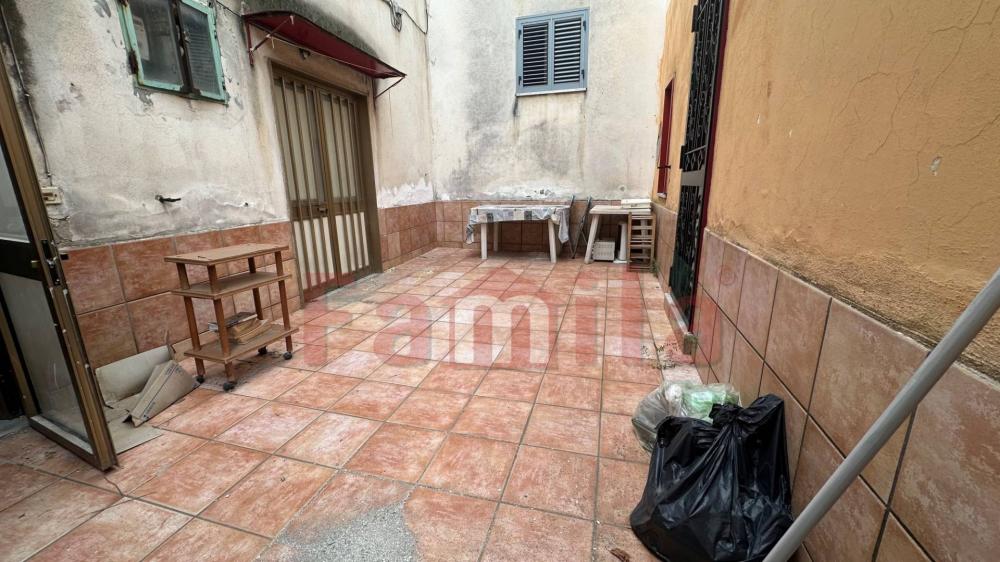 casa indipendente in vendita a Sperone