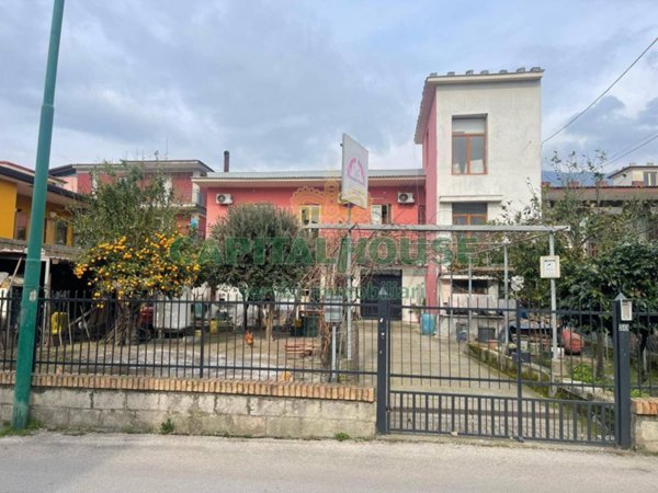 casa indipendente in vendita a Sperone