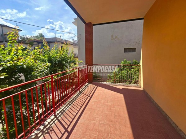 casa indipendente in vendita a Sperone