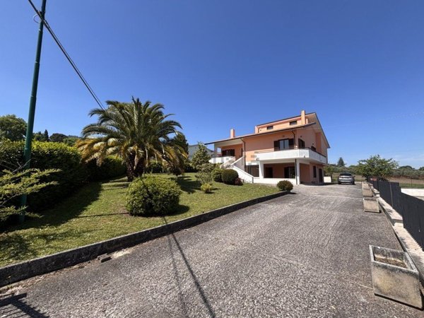 casa indipendente in vendita a Sturno