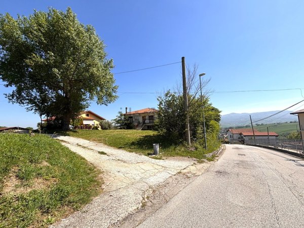 terreno edificabile in vendita a Sturno