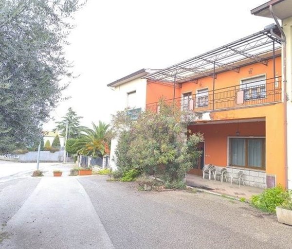 negozio in vendita a Sturno