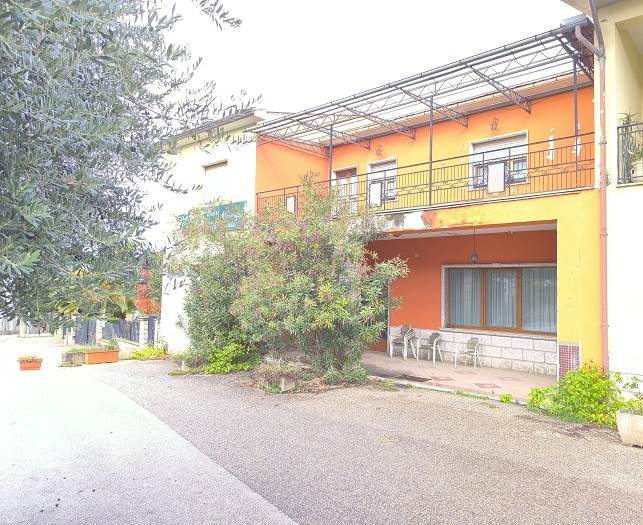 casa indipendente in vendita a Sturno