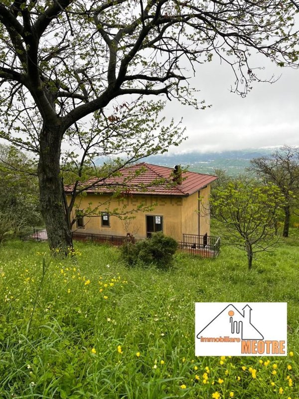 casa indipendente in vendita a Summonte