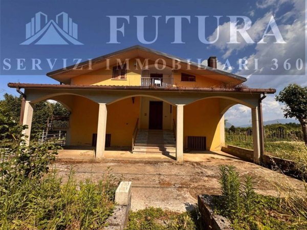 casa indipendente in vendita a Summonte