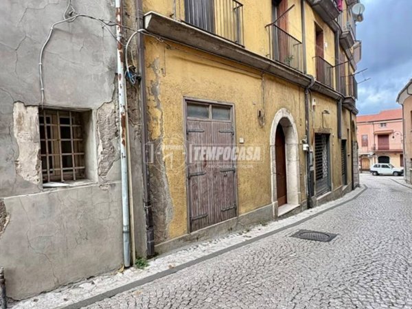 casa indipendente in vendita a Summonte in zona Embreciera