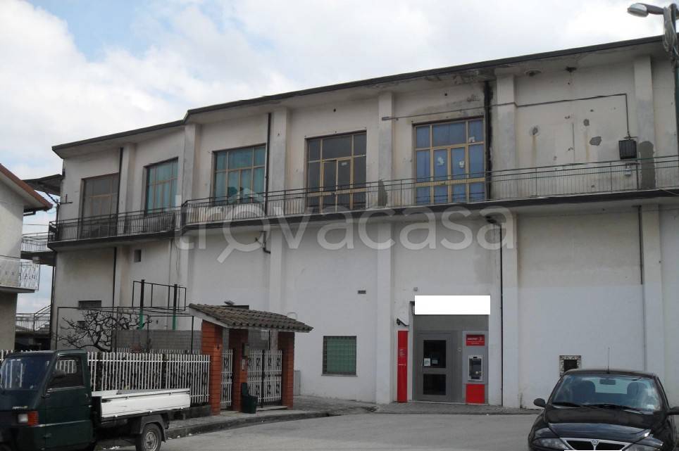 negozio in vendita a Taurasi