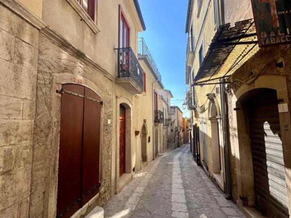 casa indipendente in vendita a Taurasi