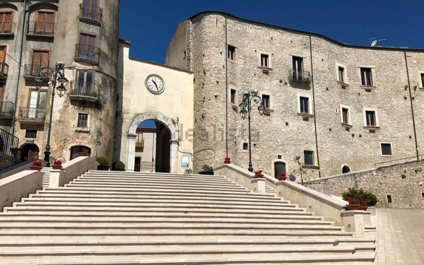 casa semindipendente in vendita a Taurasi