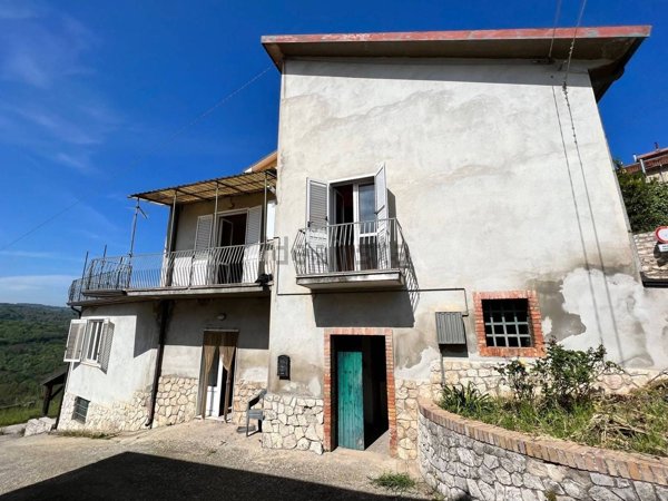 casa semindipendente in vendita a Taurasi