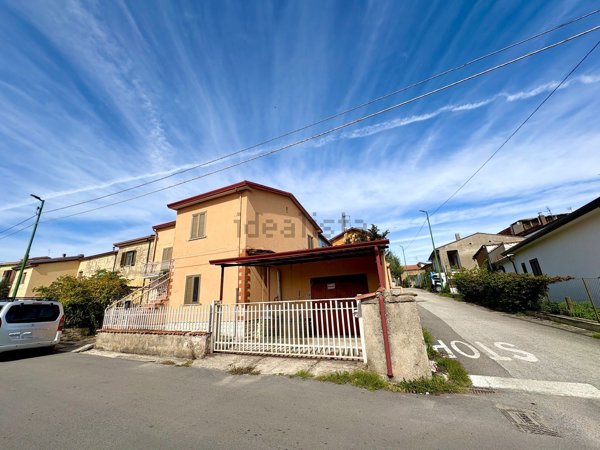 casa indipendente in vendita a Taurasi