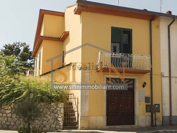 casa indipendente in vendita a Taurasi