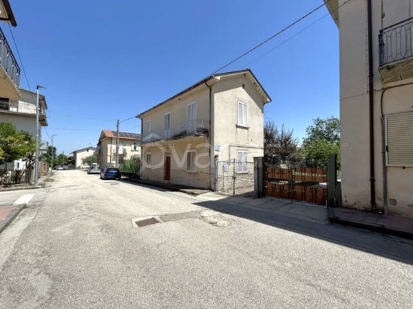 casa indipendente in vendita a Taurasi