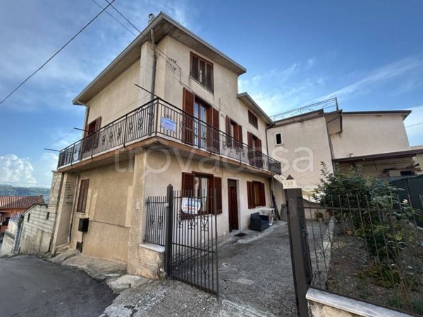 casa indipendente in vendita a Taurasi