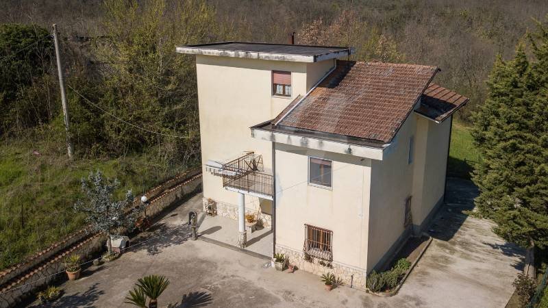 casa indipendente in vendita a Taurasi