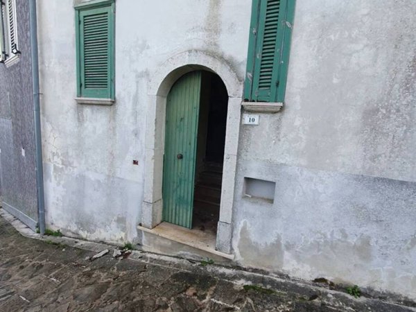 appartamento in vendita a Teora