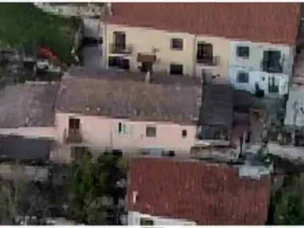 casa indipendente in vendita a Torella dei Lombardi