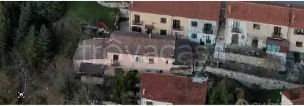 casa indipendente in vendita a Torella dei Lombardi