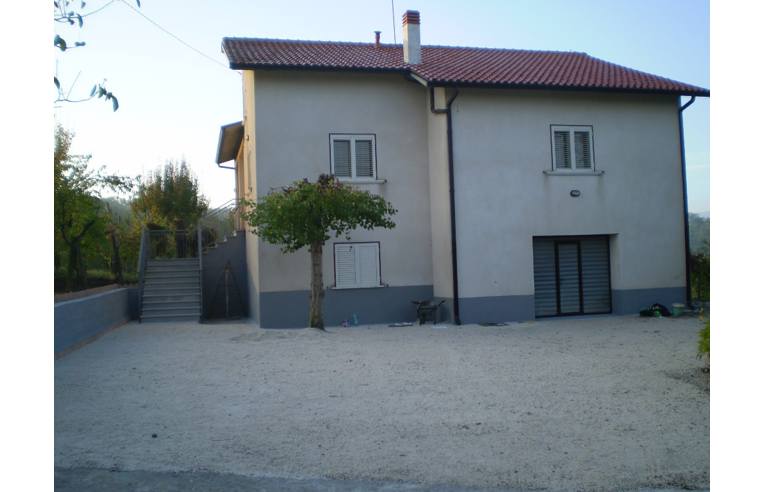casa indipendente in vendita a Torella dei Lombardi