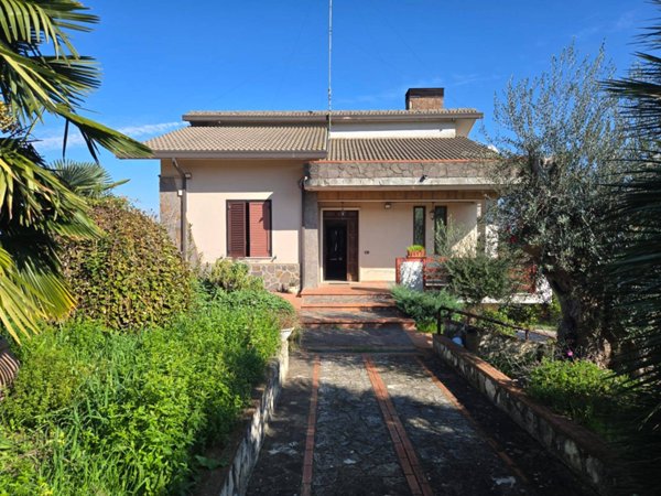 casa indipendente in vendita a Torre Le Nocelle