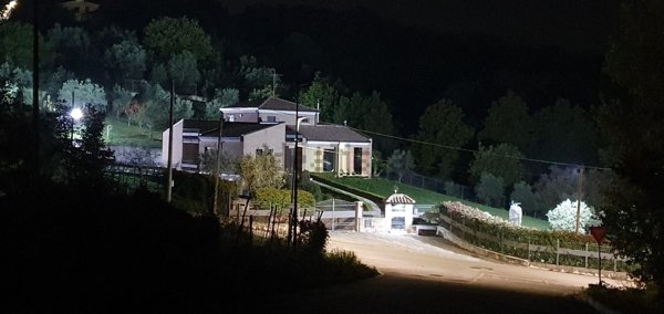 casa indipendente in vendita a Torre Le Nocelle
