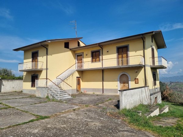 casa indipendente in vendita a Torre Le Nocelle