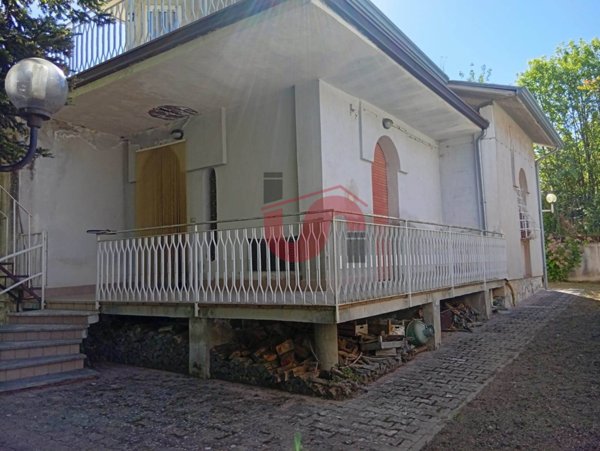 casa indipendente in vendita a Torrioni