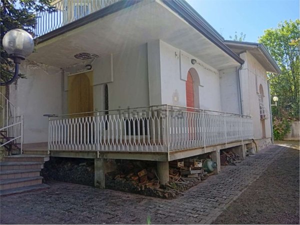 casa indipendente in vendita a Torrioni