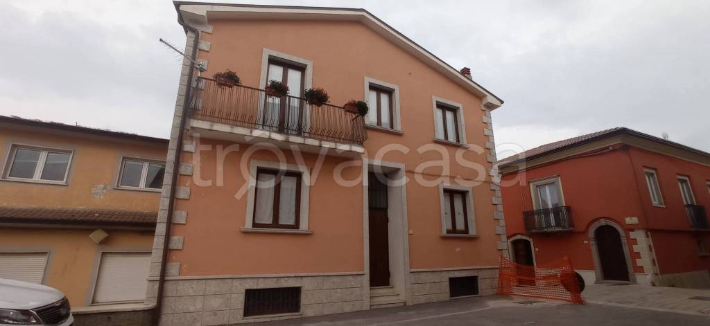 casa indipendente in vendita a Trevico