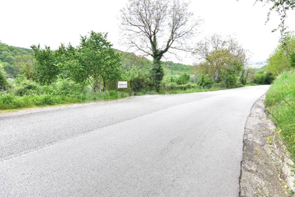 terreno agricolo in vendita a Tufo