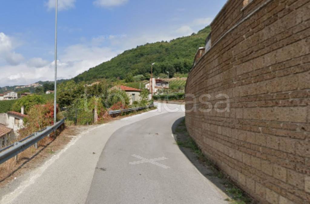 appartamento in vendita a Tufo