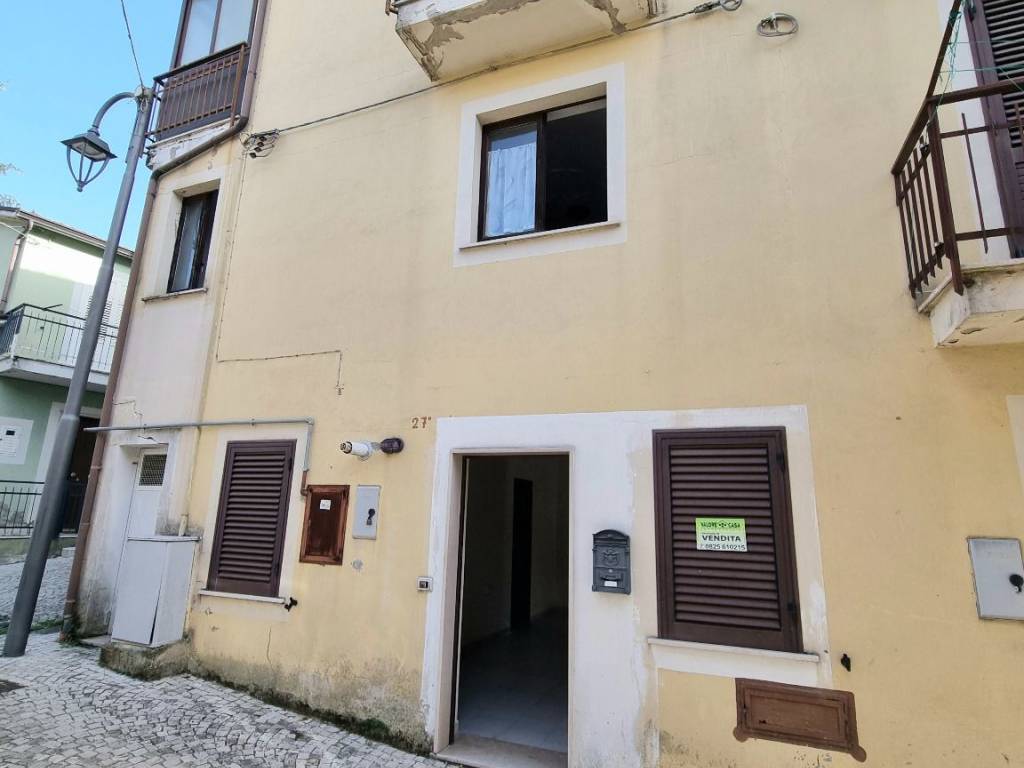 appartamento in vendita a Tufo