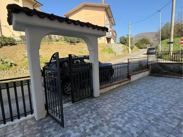 appartamento in vendita a Tufo