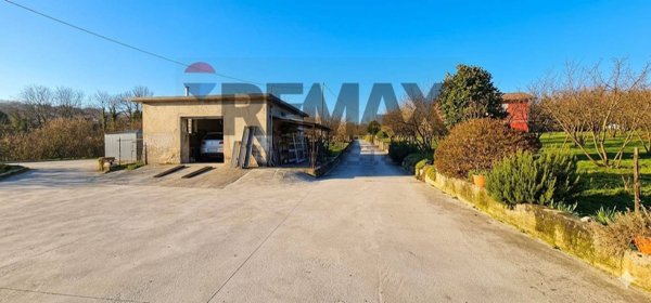 appartamento in vendita a Tufo