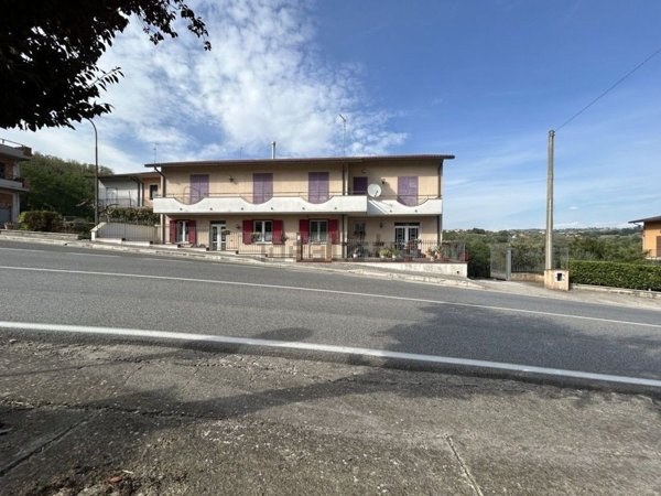 casa indipendente in vendita a Venticano in zona Calore