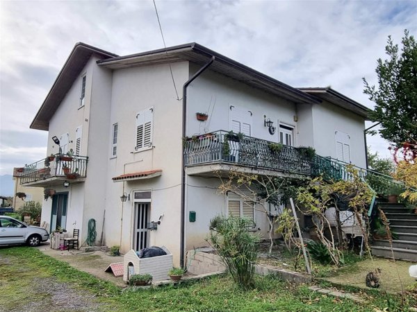 casa indipendente in vendita a Venticano in zona Calore