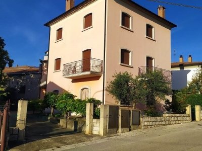 negozio in vendita a Villamaina