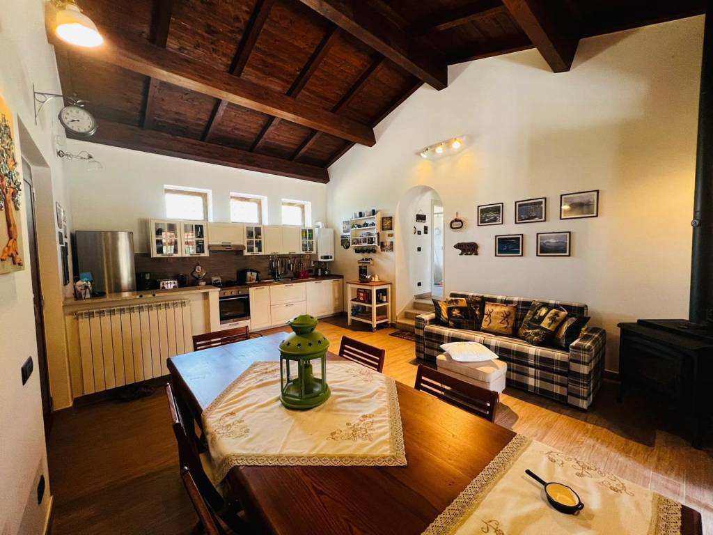 casa indipendente in vendita a Villamaina
